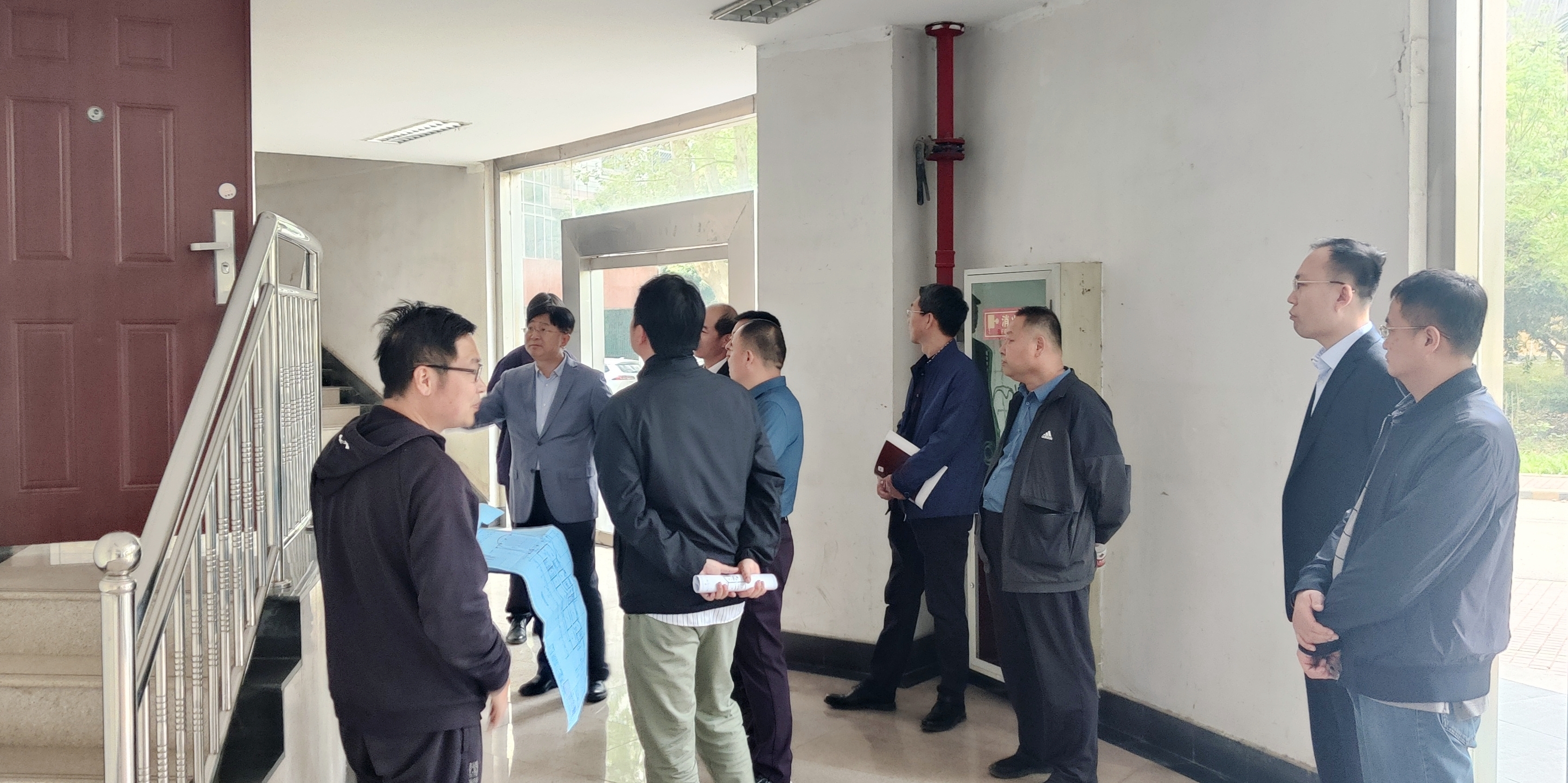 校长范九利带队检查雁塔校区消防安全工作