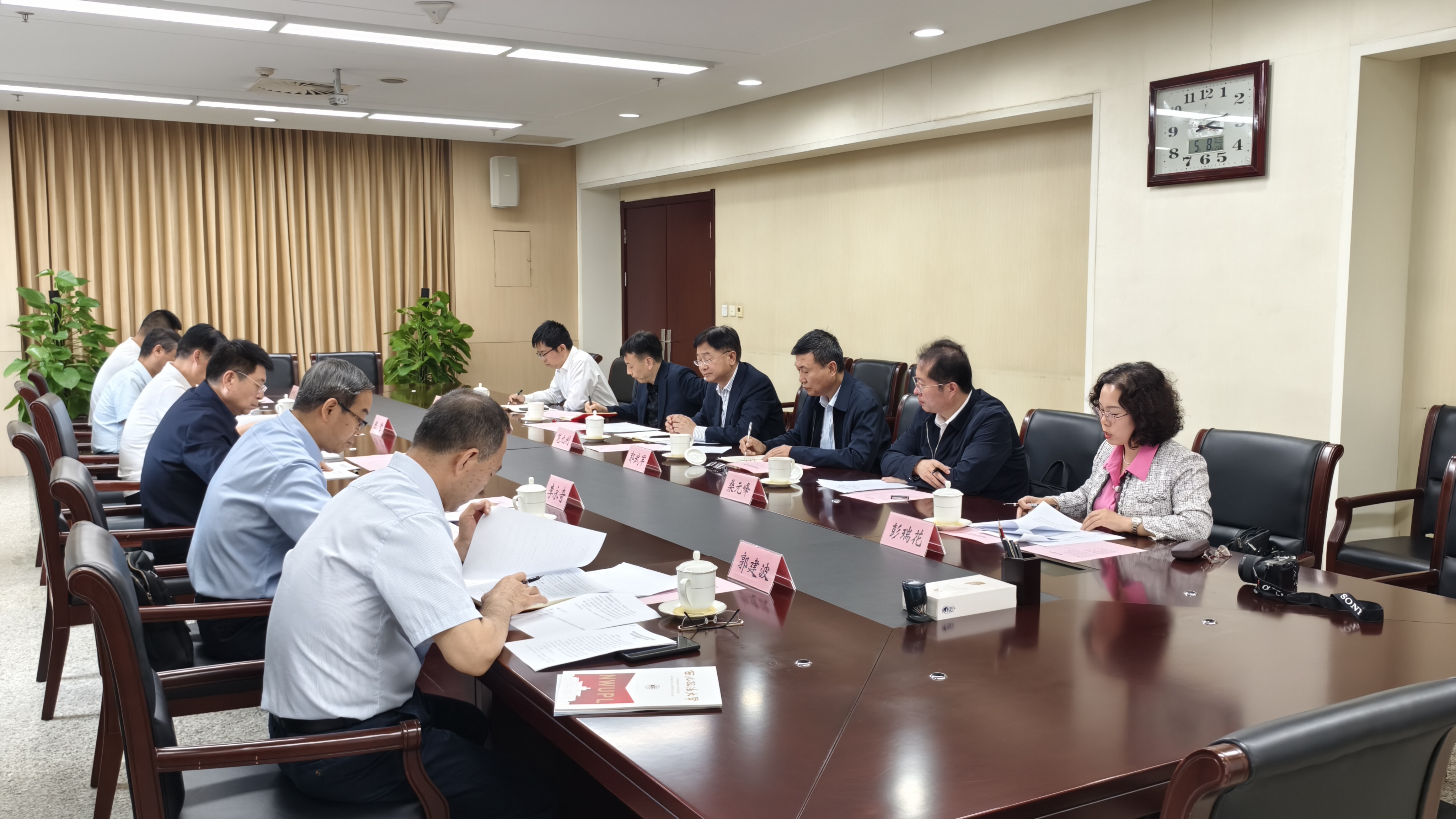 校长范九利一行赴西安市委统战部开展课题研究暨双方合作共建座谈交流